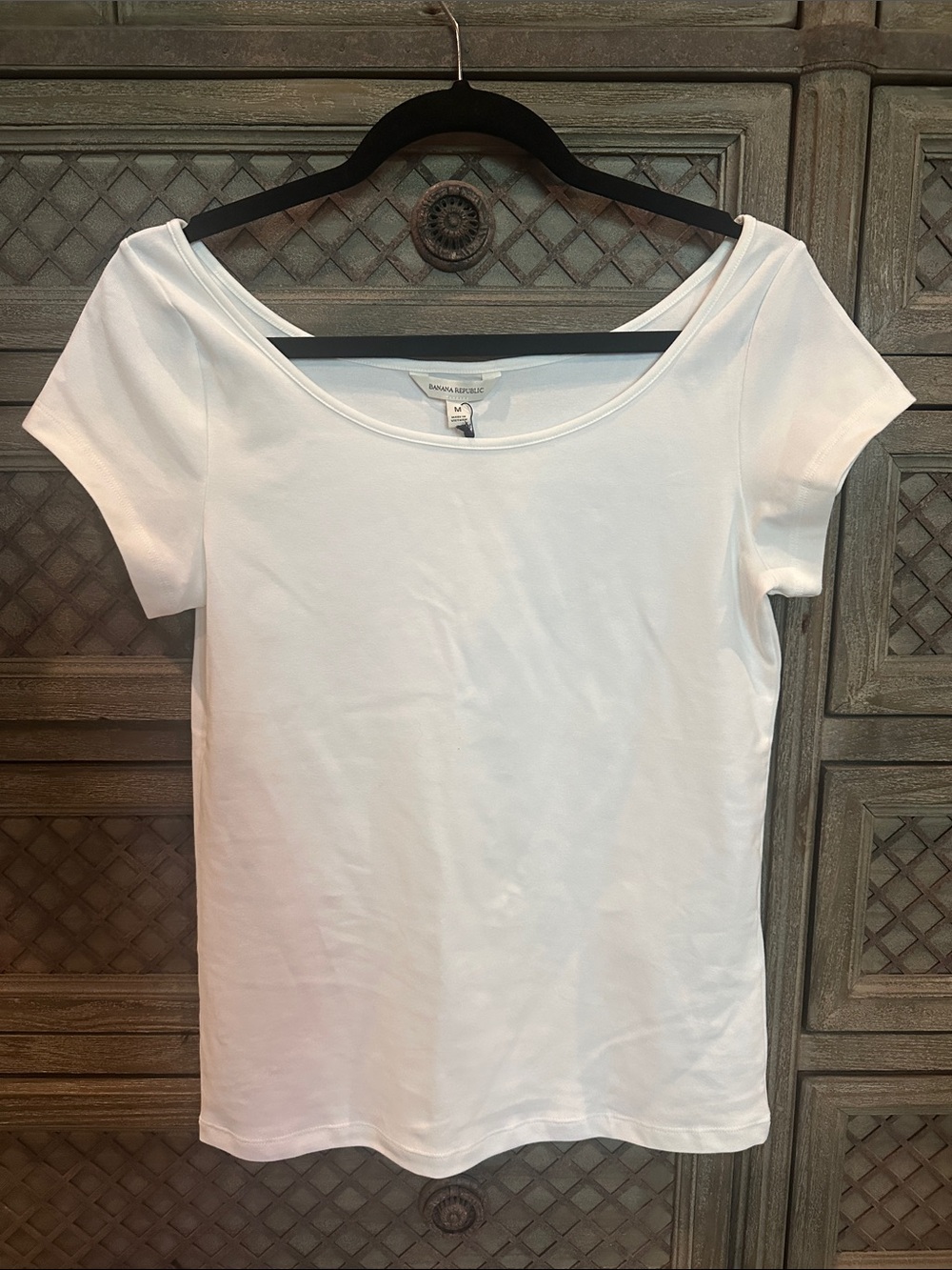 Banana Republic White Scoop Neck Short Sleeve Tee